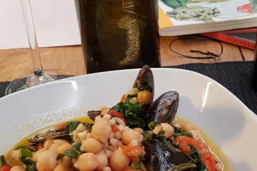 chickpeas, mussles